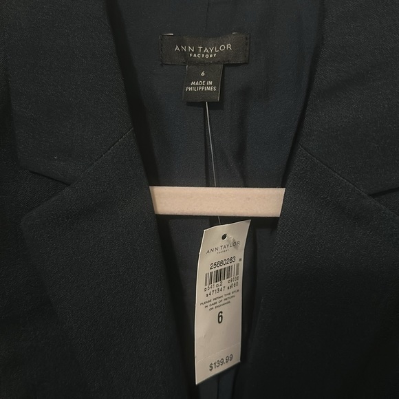 Blue Fitted Blazer - Picture 3 of 5